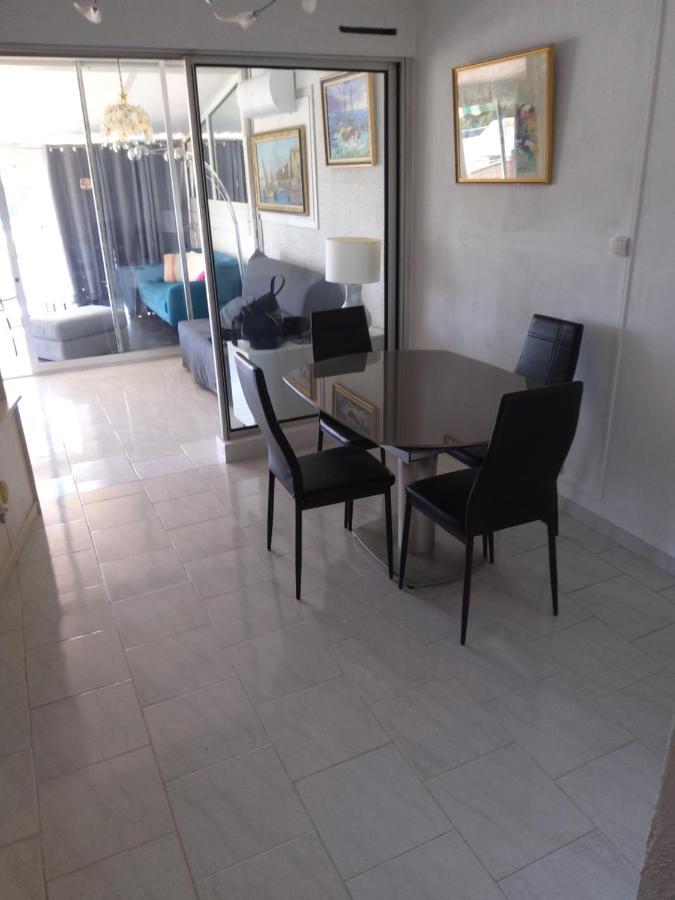 Grand T2 Vue Mer Apartment La Ciotat Exterior photo