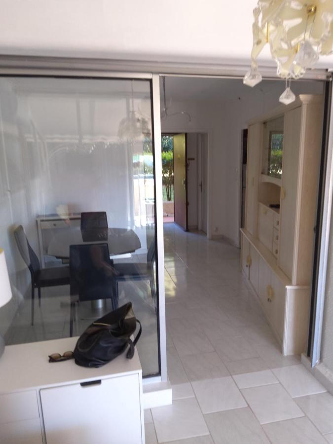 Grand T2 Vue Mer Apartment La Ciotat Exterior photo